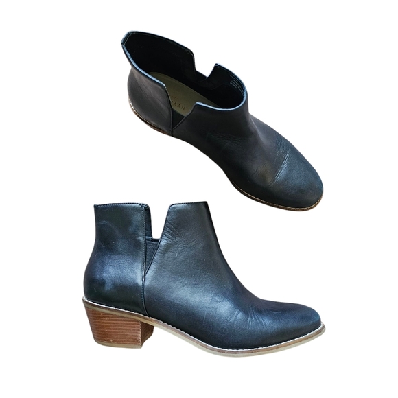 Cole Haan Abbot Leather Pull-On Booties Boots - Picture 1 of 8